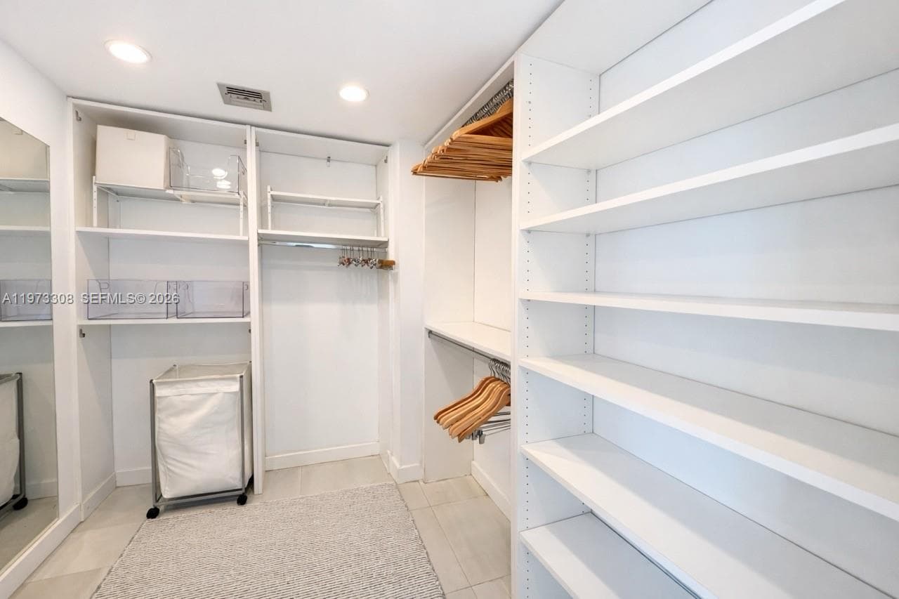 3411 Indian Creek Dr, Miami Beach FL 33140 — 26