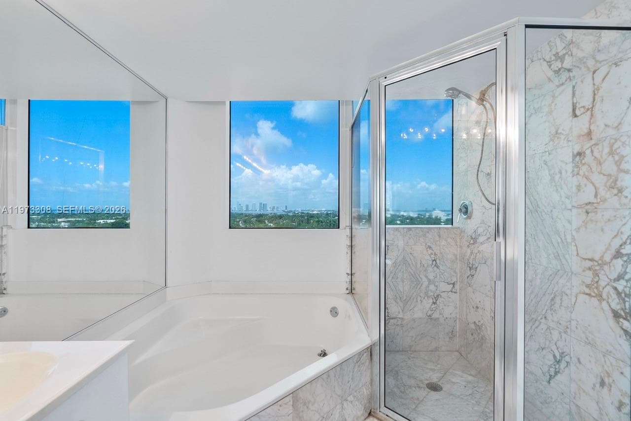3411 Indian Creek Dr, Miami Beach FL 33140 — 30