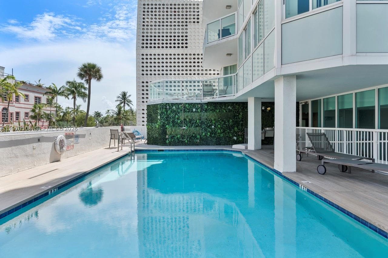 3411 Indian Creek Dr, Miami Beach FL 33140 — 38