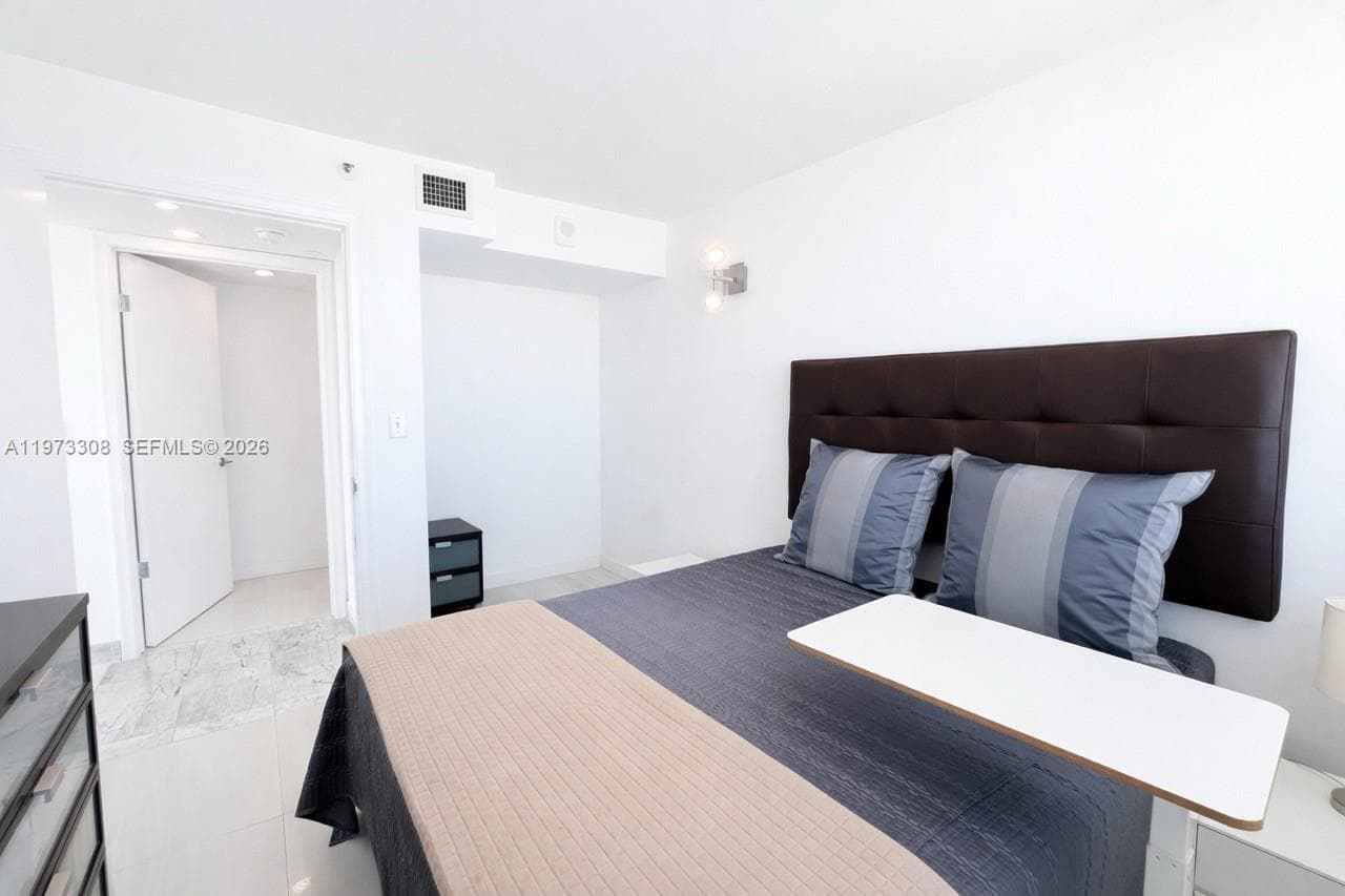 3411 Indian Creek Dr, Miami Beach FL 33140 — 33