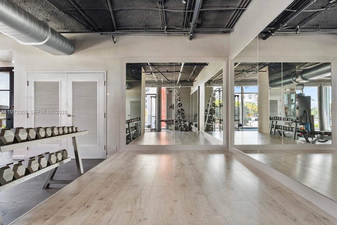 3411 Indian Creek Dr, Miami Beach FL 33140 — 41