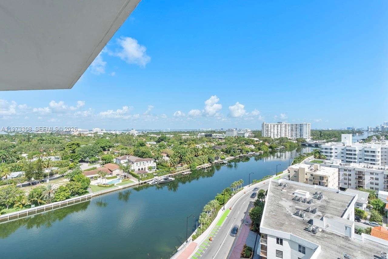3411 Indian Creek Dr, Miami Beach FL 33140 — 11
