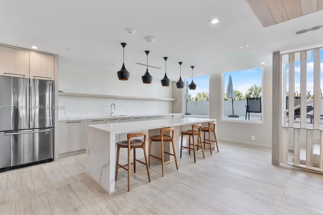 3411 Indian Creek Dr, Miami Beach FL 33140 — 35