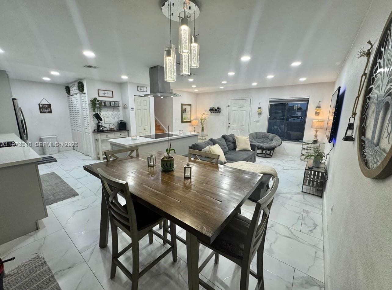 5685 NW 194th Ln, Miami Gardens FL 33055 — 10