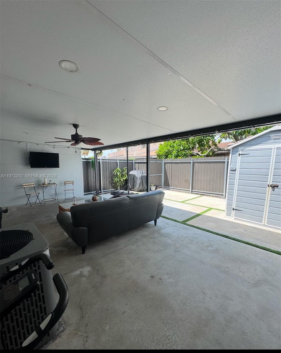 5685 NW 194th Ln, Miami Gardens FL 33055 — 21