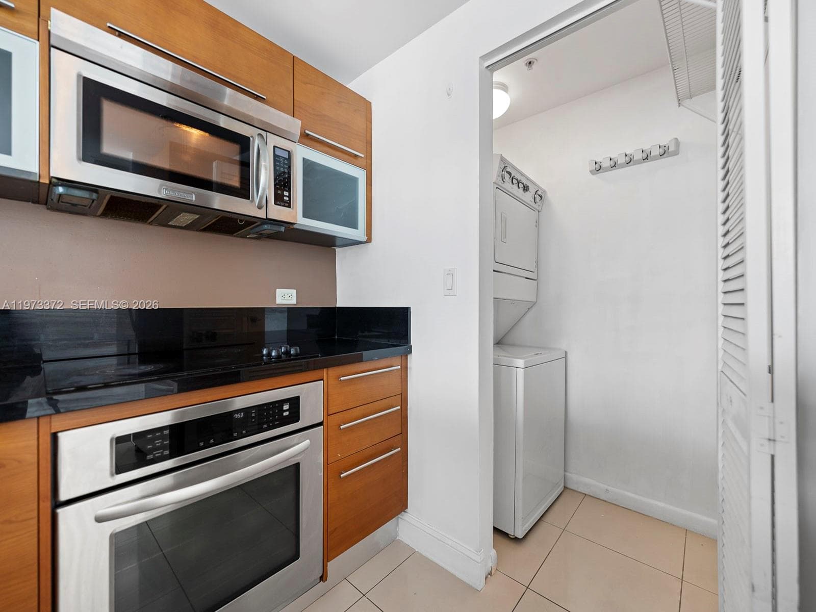 253 NE 2nd St # 3108, Miami FL 33132 — 6