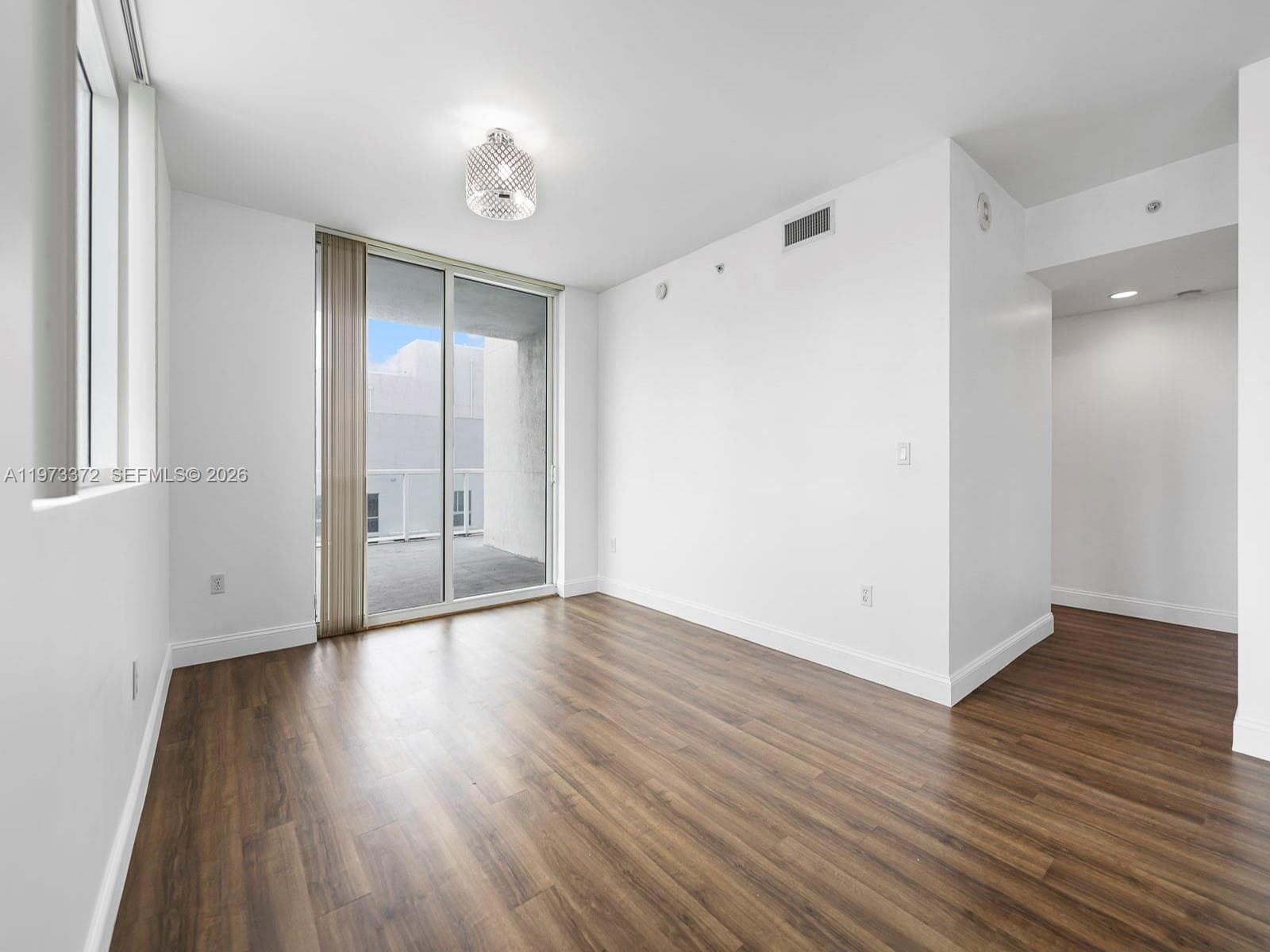253 NE 2nd St # 3108, Miami FL 33132 — 12