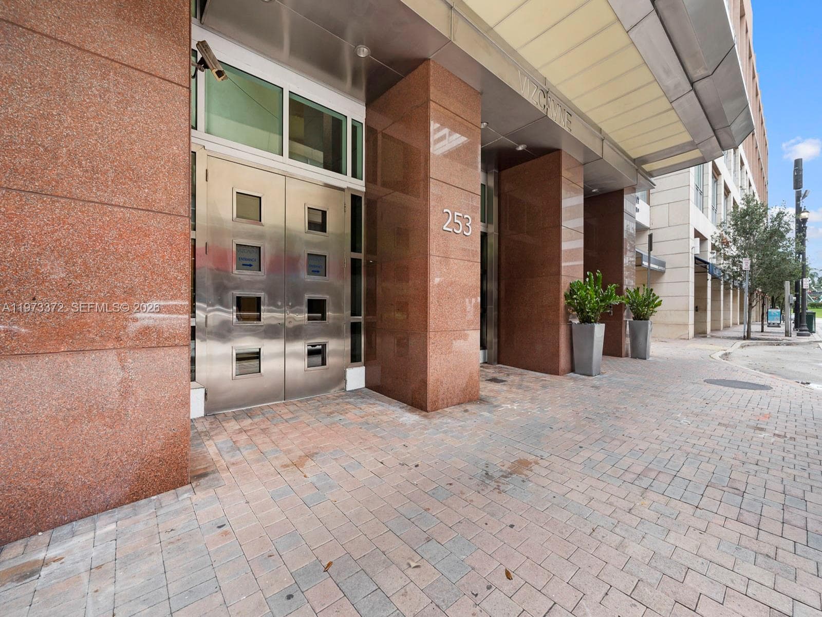 253 NE 2nd St # 3108, Miami FL 33132 — 63