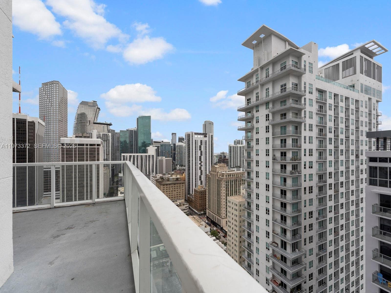 253 NE 2nd St # 3108, Miami FL 33132 — 32