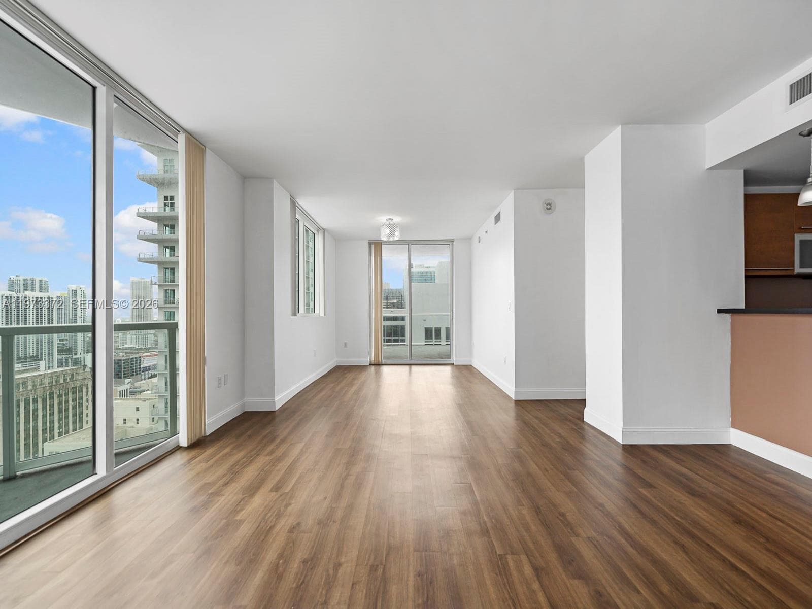 253 NE 2nd St # 3108, Miami FL 33132 — 1