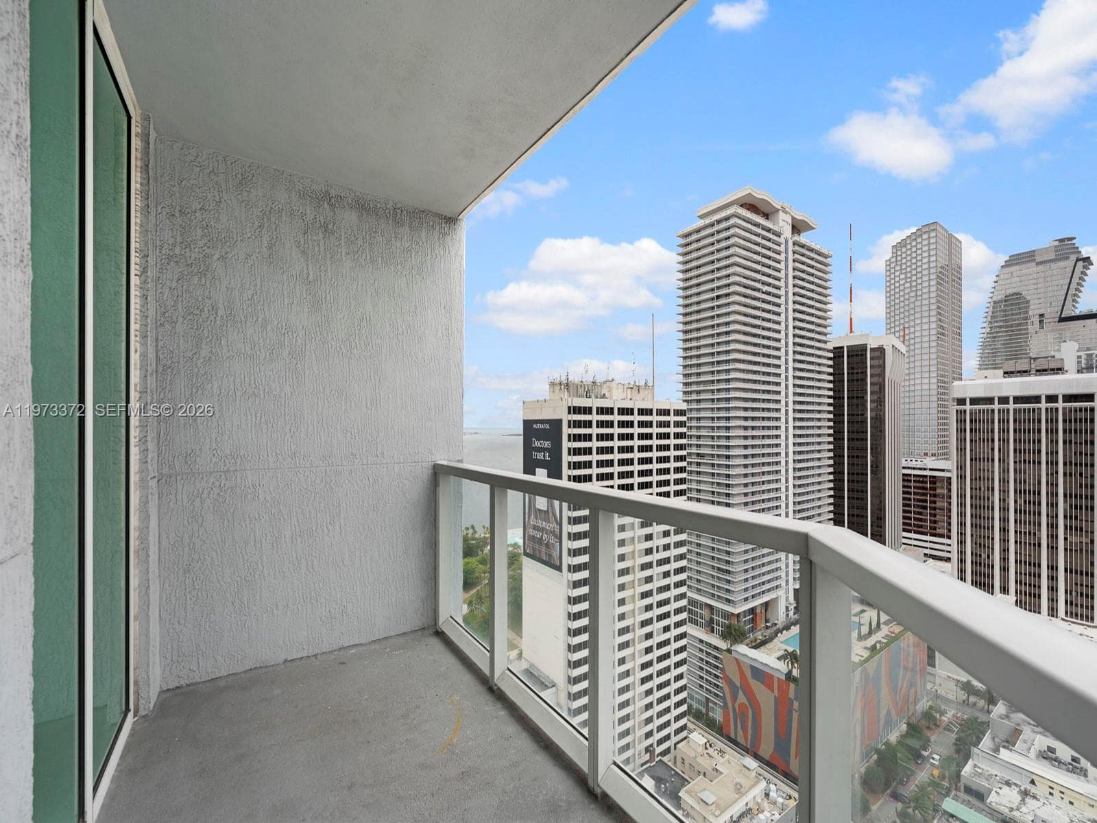 253 NE 2nd St # 3108, Miami FL 33132 — 33