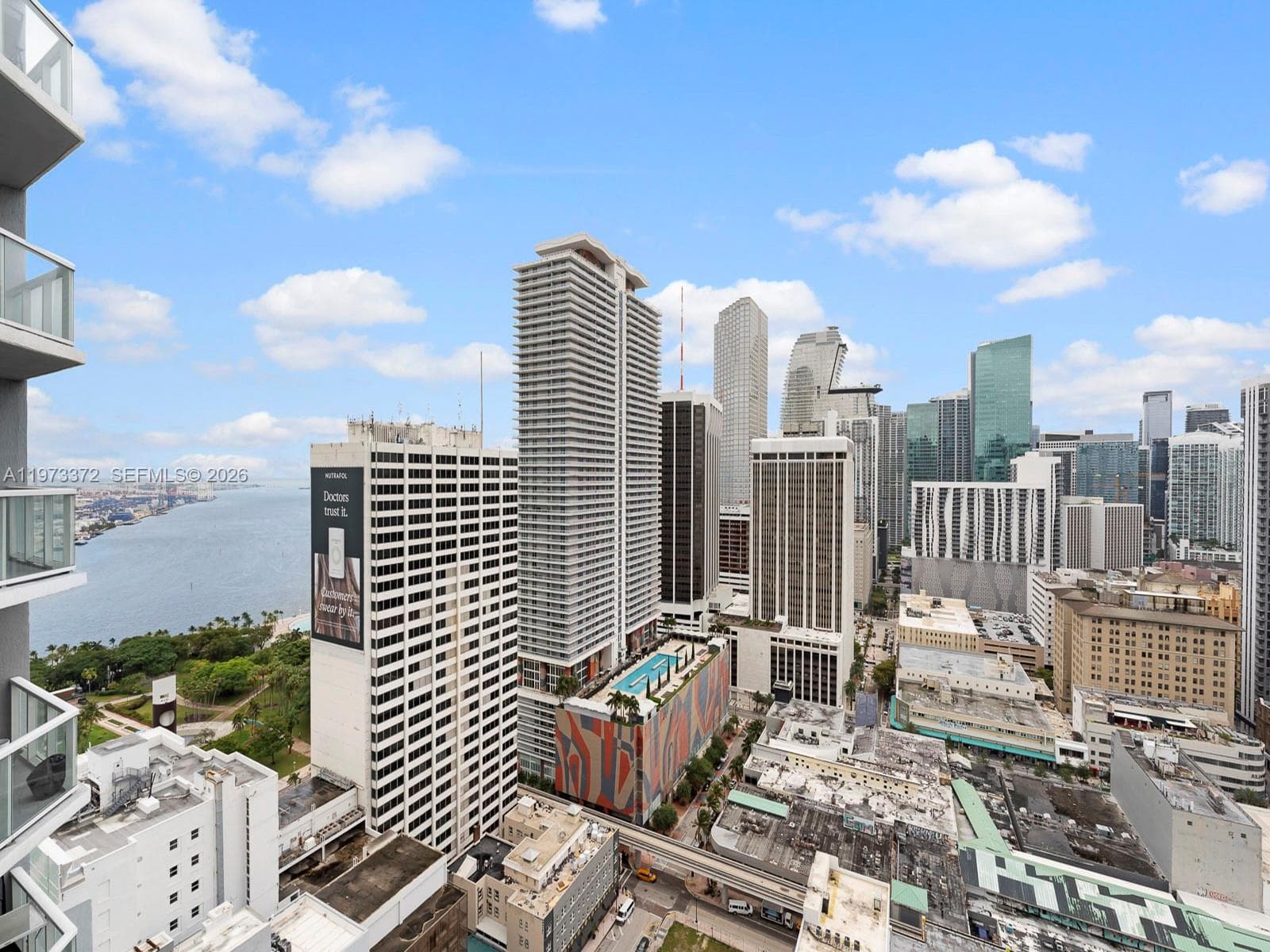 253 NE 2nd St # 3108, Miami FL 33132 — 35