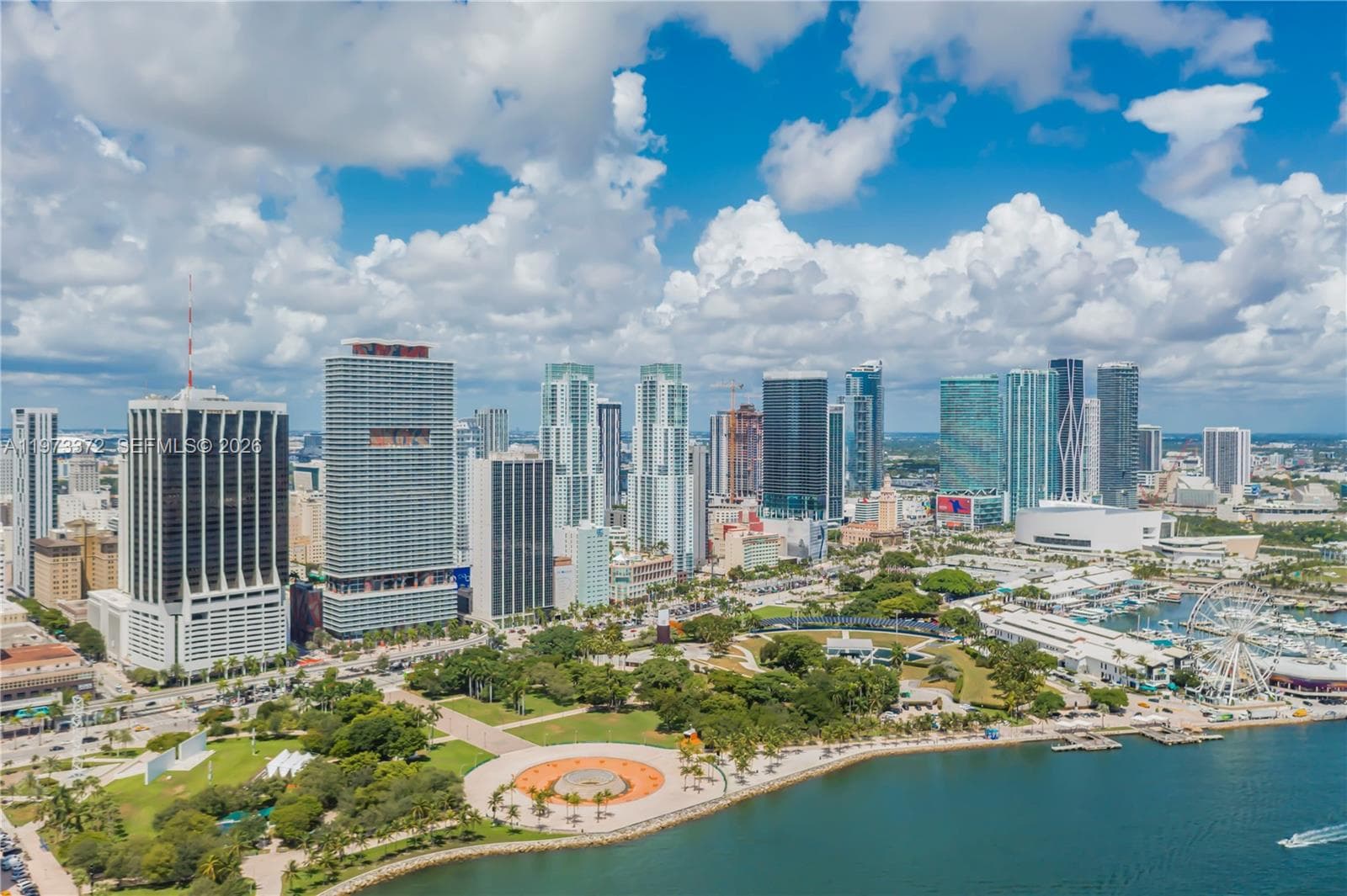 253 NE 2nd St # 3108, Miami FL 33132 — 64