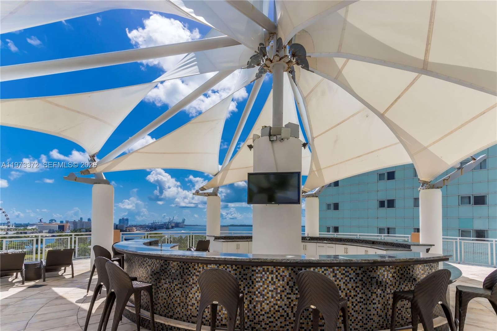 253 NE 2nd St # 3108, Miami FL 33132 — 39