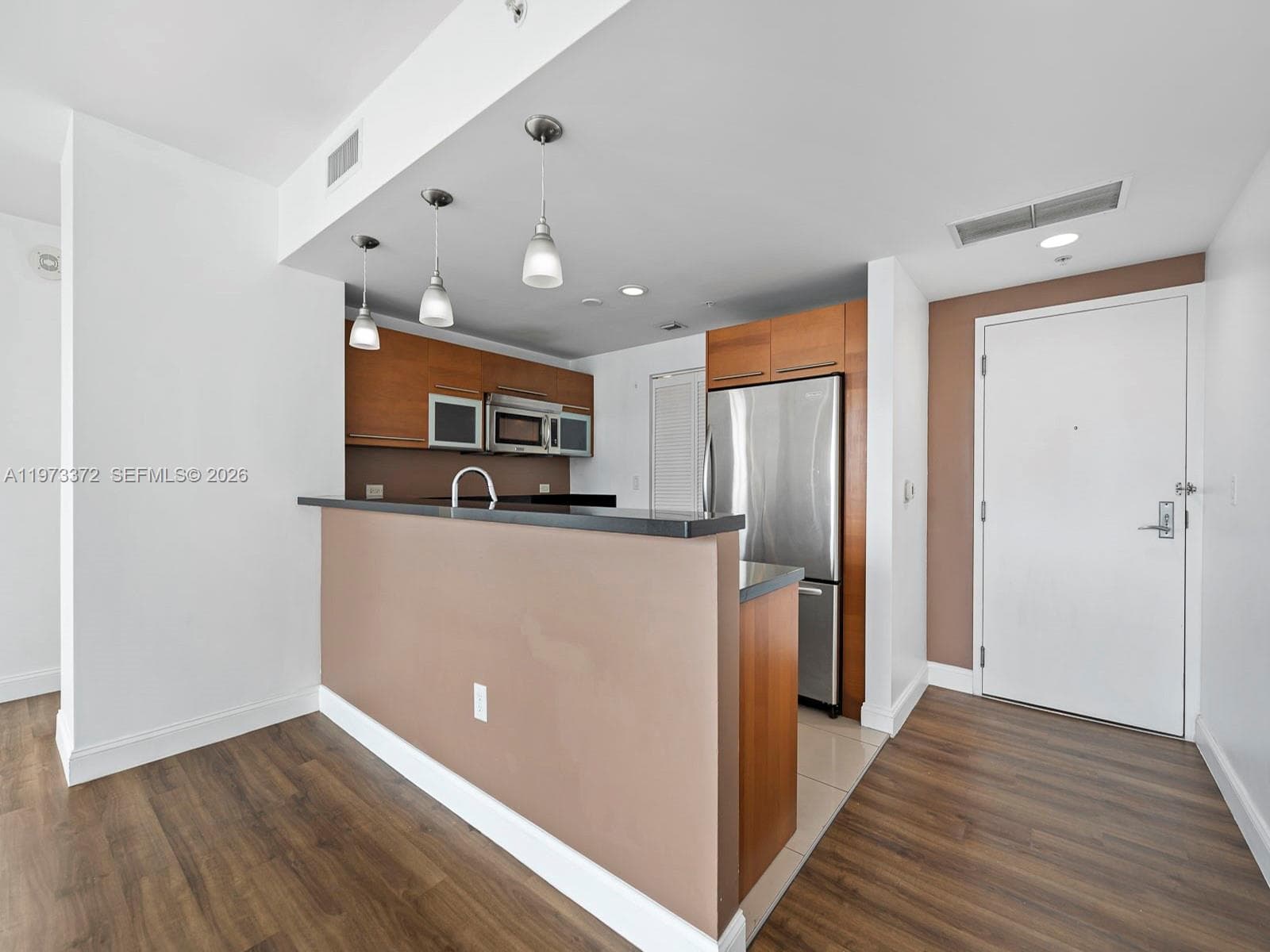 253 NE 2nd St # 3108, Miami FL 33132 — 8