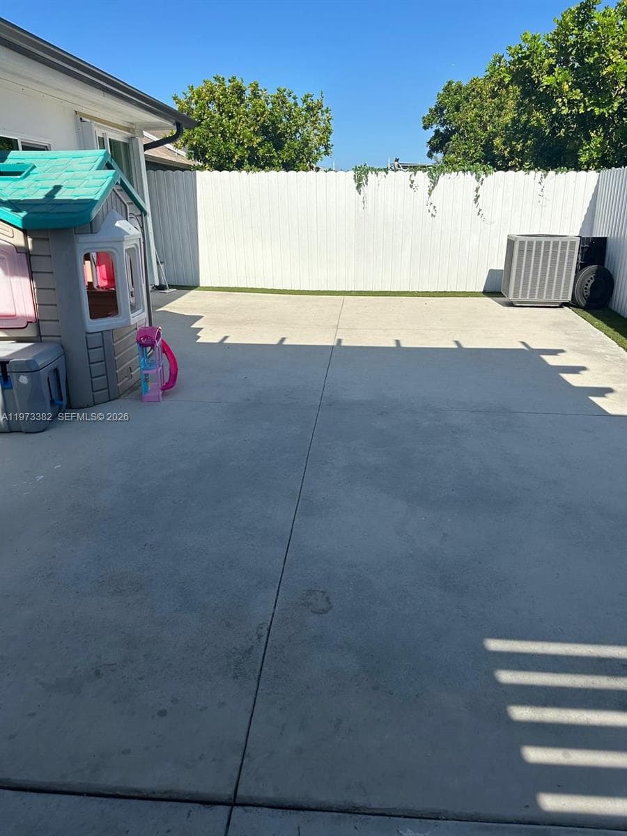 3242 NW 203rd St, Miami Gardens FL 33056 — 6