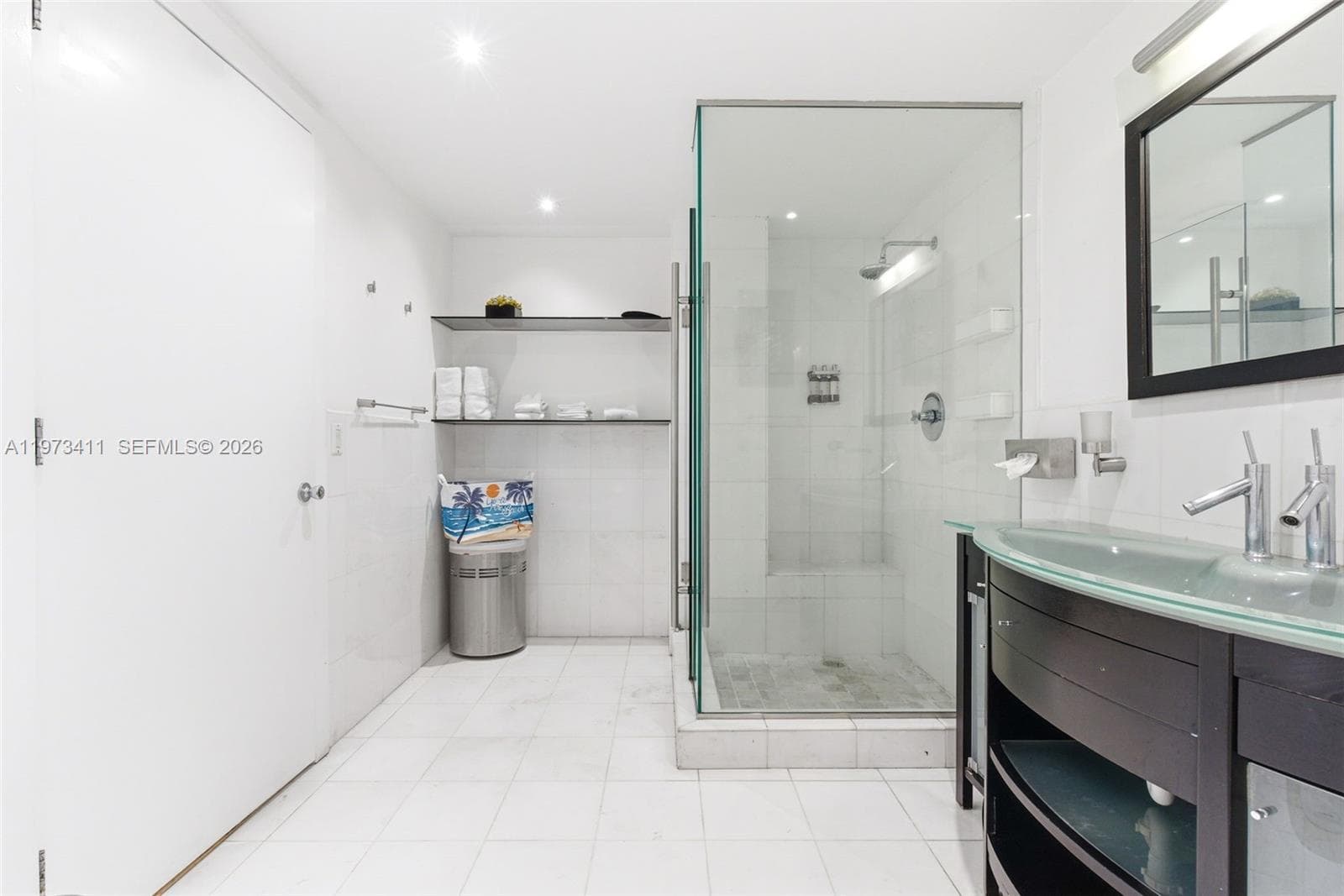 448 Ocean Dr # 303, Miami Beach FL 33139 — 23