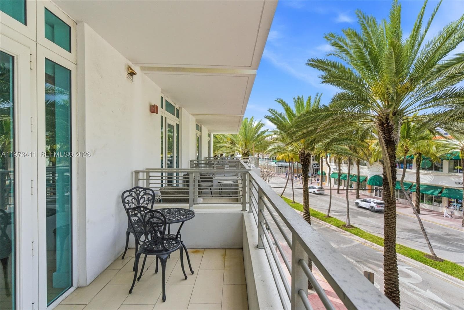 448 Ocean Dr # 303, Miami Beach FL 33139 — 27