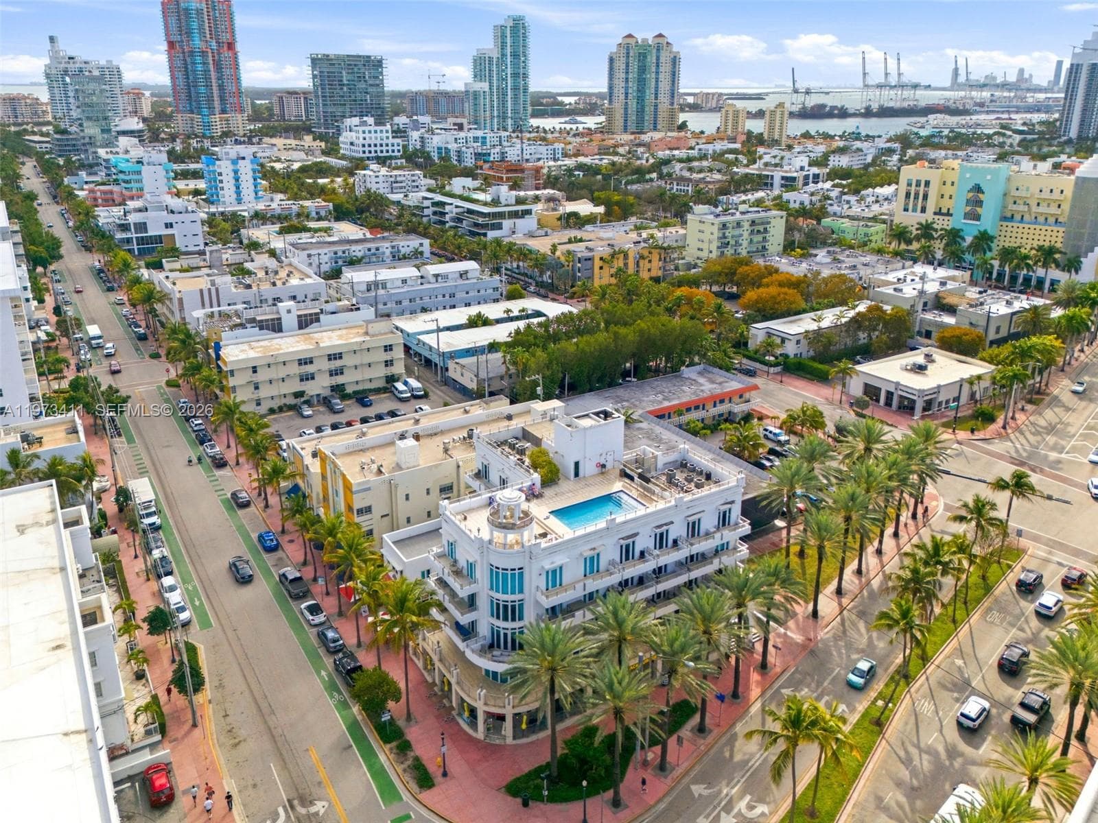 448 Ocean Dr # 303, Miami Beach FL 33139 — 2