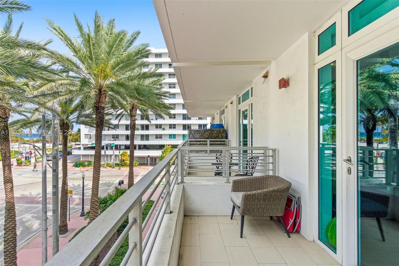 448 Ocean Dr # 303, Miami Beach FL 33139 — 26
