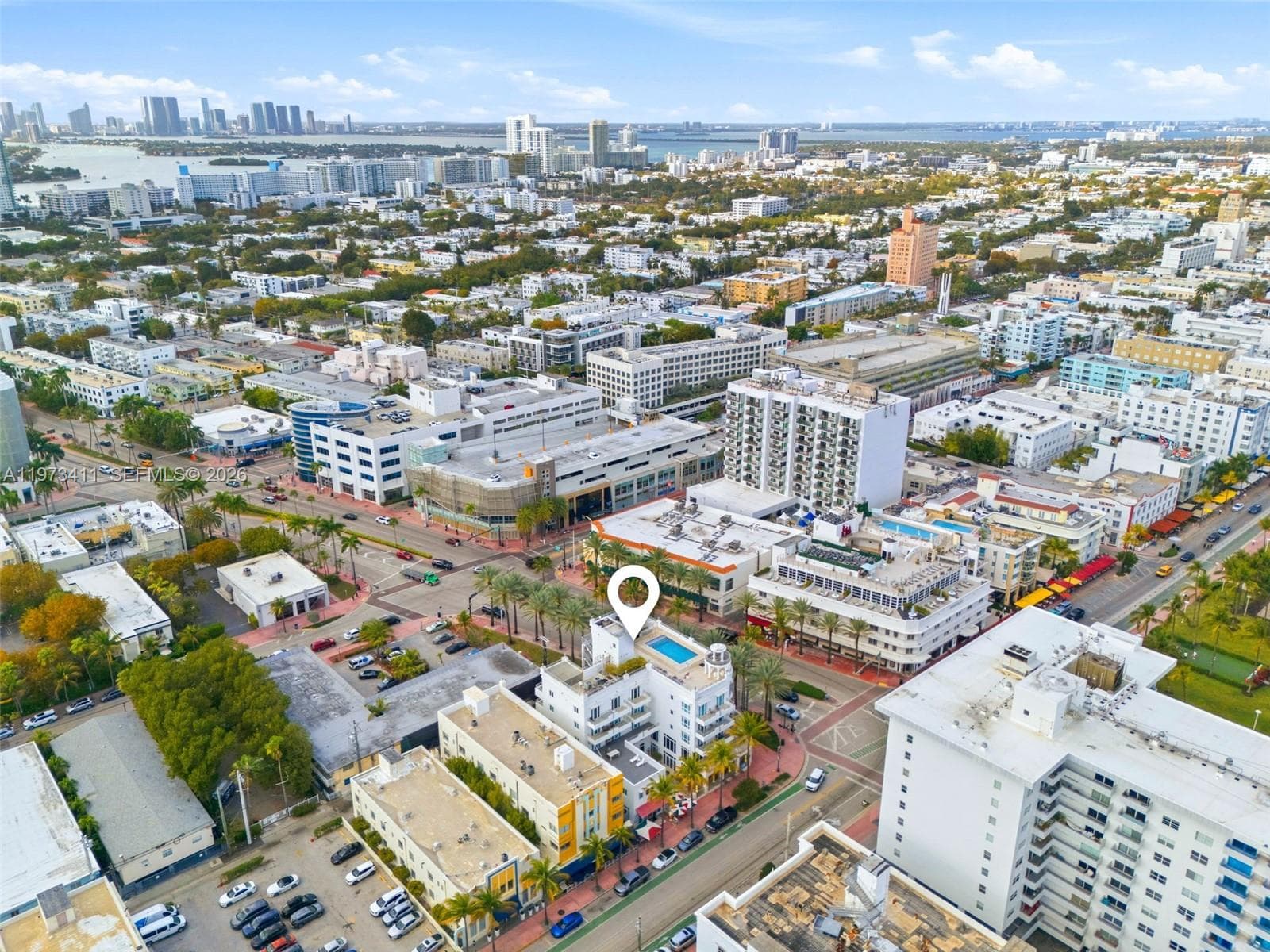 448 Ocean Dr # 303, Miami Beach FL 33139 — 30
