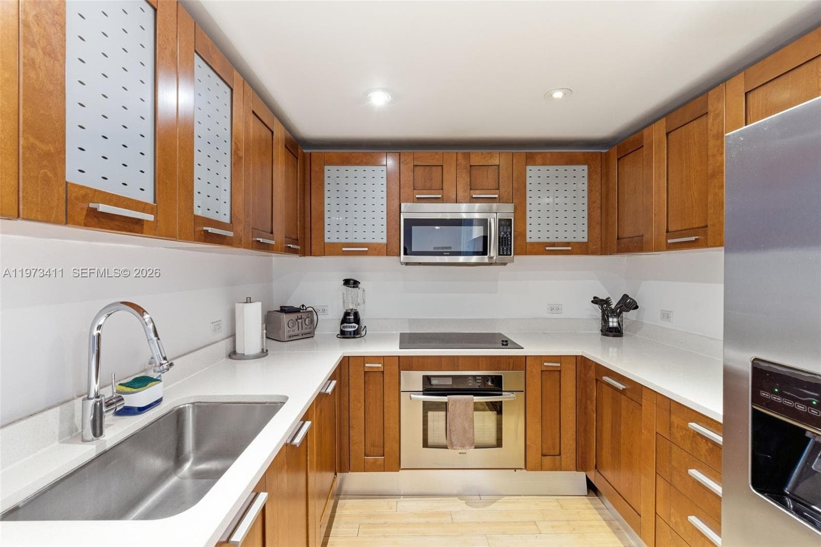 448 Ocean Dr # 303, Miami Beach FL 33139 — 15