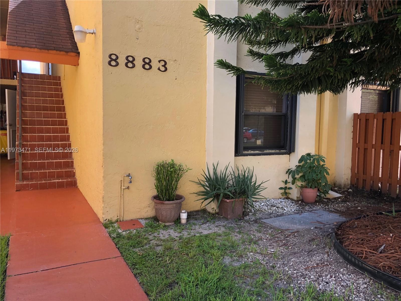 8883 Fontainebleau Blvd # A, Miami FL 33172 — 5