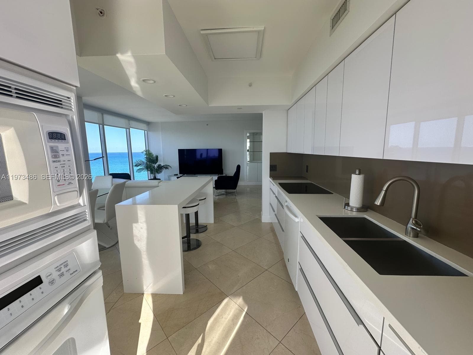 4775 Collins Ave # 2407, Miami Beach FL 33140 — 4