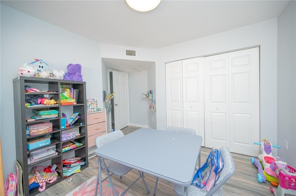 2841 NE 185th Street # 514, Miami FL 33180 — 18