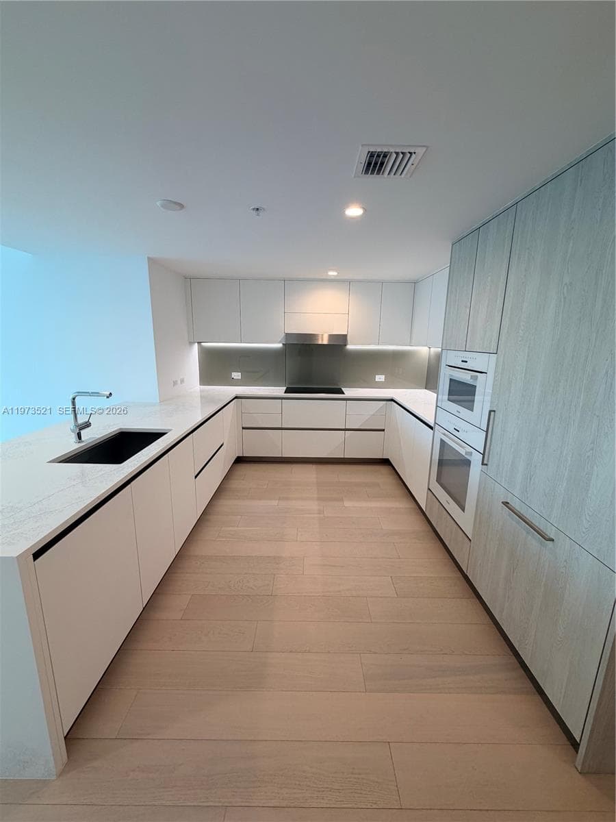 9201 E Bay Harbor Dr # 303, Bay Harbor Islands FL 33154 — 9
