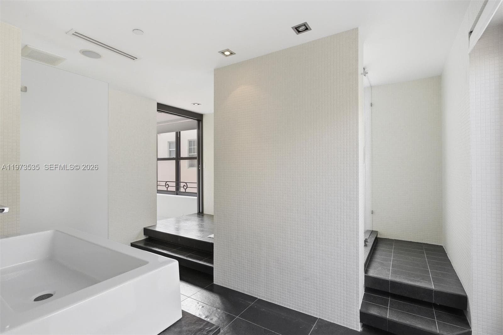 1330 Ocean Dr, Miami Beach FL 33139 — 27