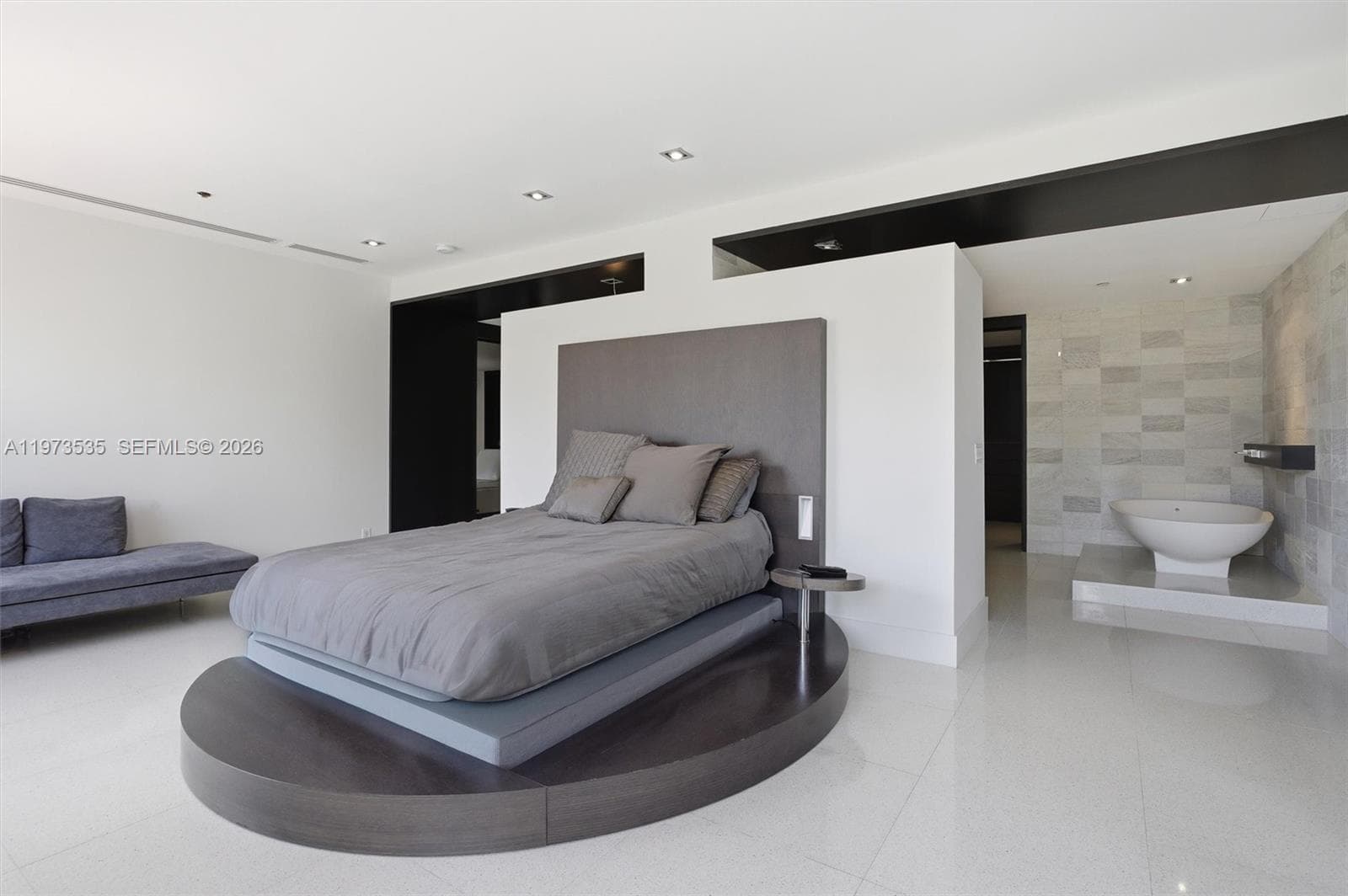 1330 Ocean Dr, Miami Beach FL 33139 — 17