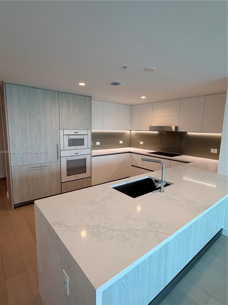 9201 E Bay Harbor Dr # 309, Bay Harbor Islands FL 33154 — 13