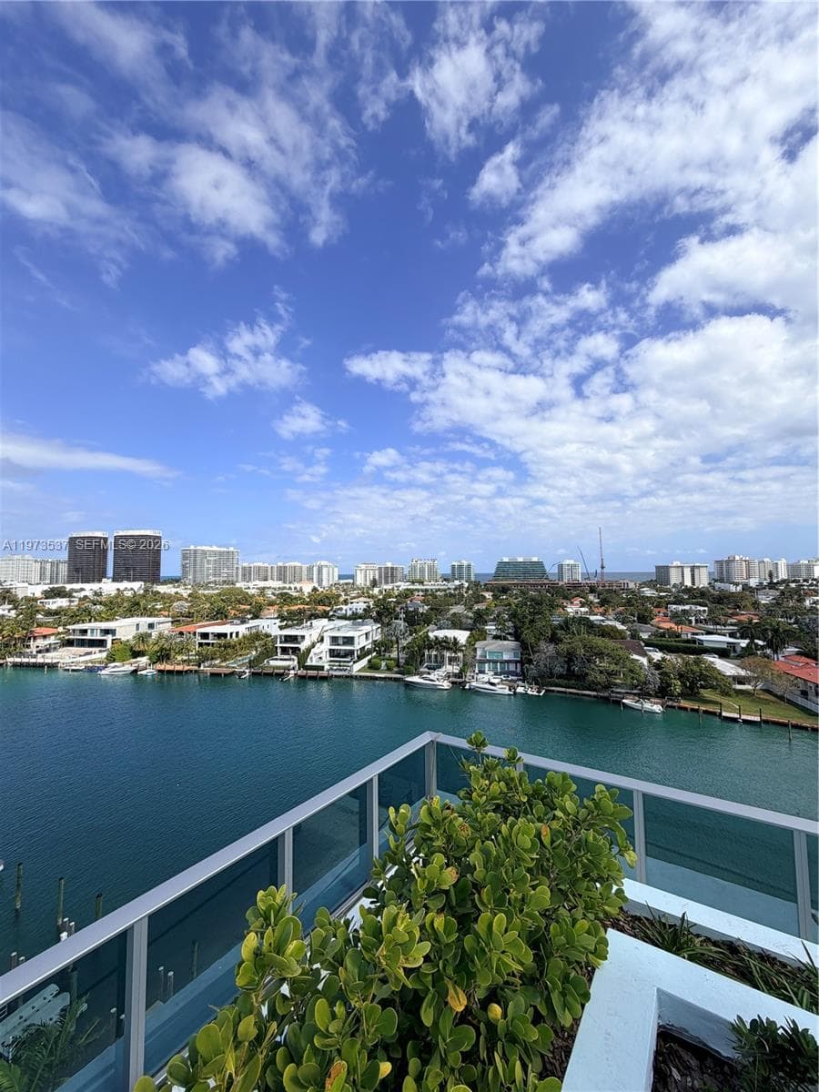 9201 E Bay Harbor Dr # 309, Bay Harbor Islands FL 33154 — 31