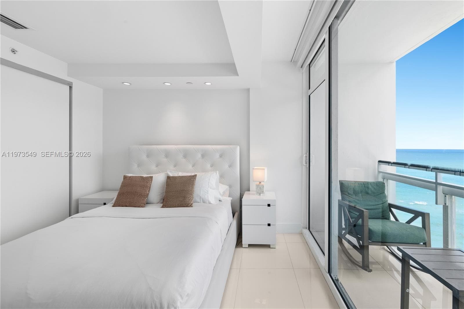 6801 Collins Ave, Miami Beach FL 33141 — 23