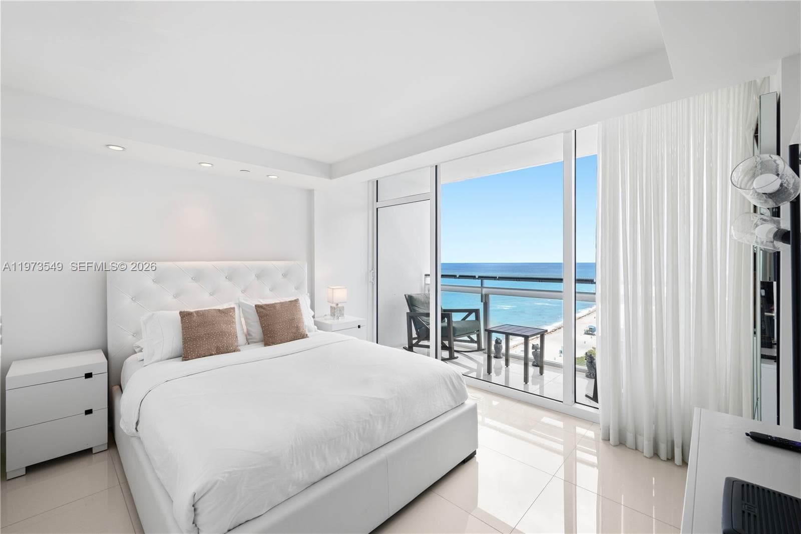 6801 Collins Ave, Miami Beach FL 33141 — 22