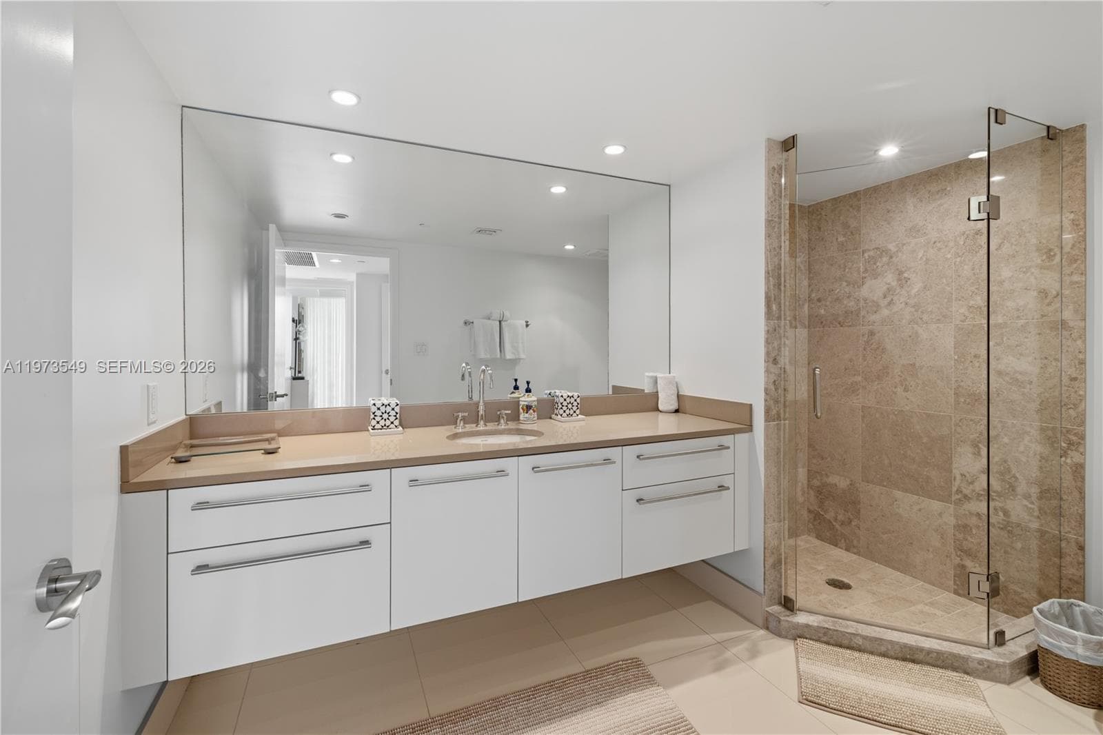 6801 Collins Ave, Miami Beach FL 33141 — 32