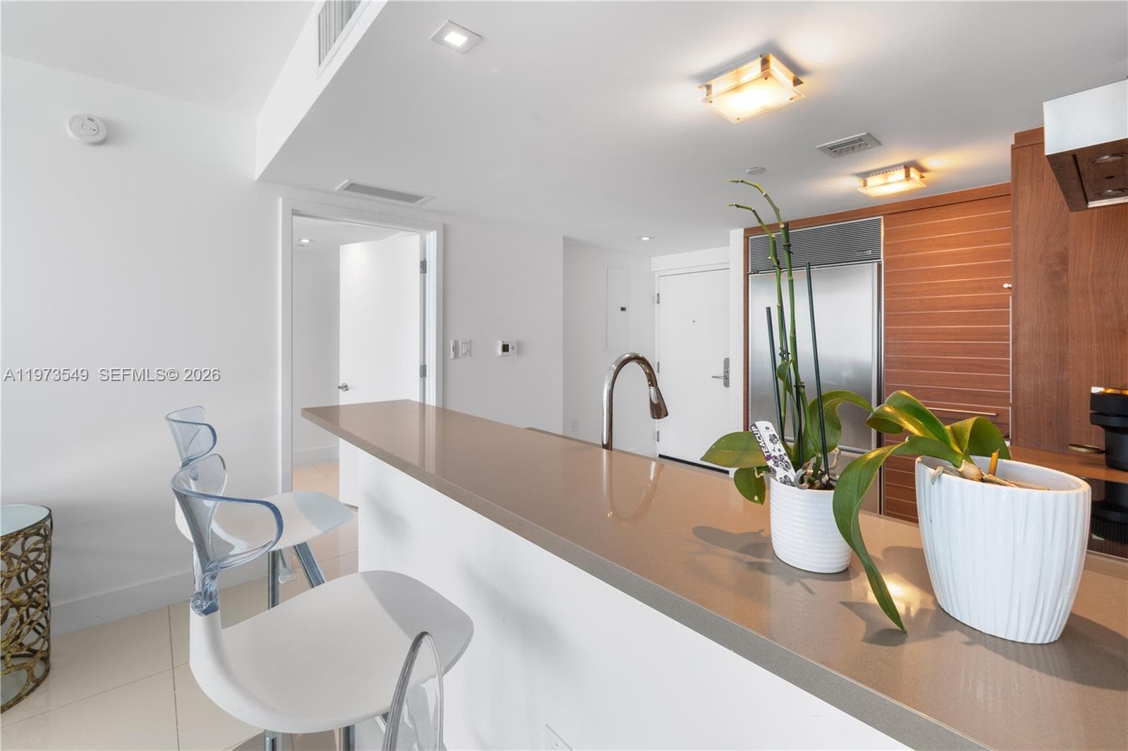 6801 Collins Ave, Miami Beach FL 33141 — 11