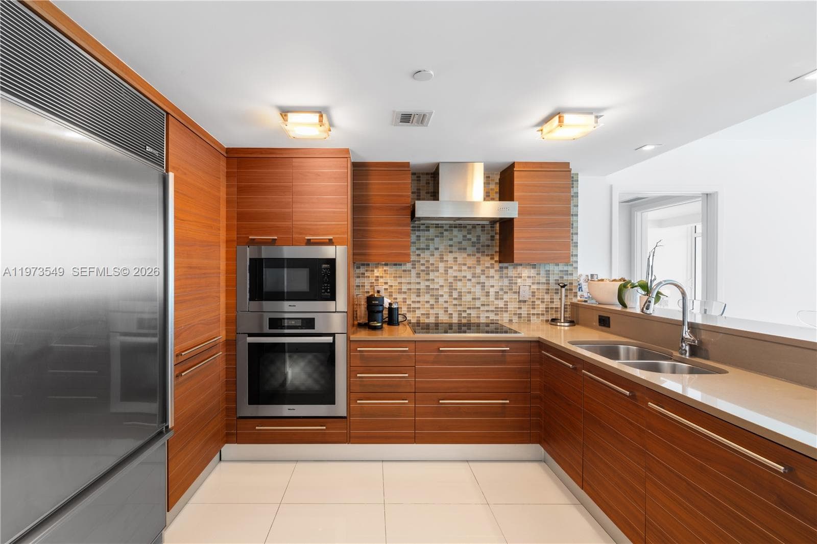 6801 Collins Ave, Miami Beach FL 33141 — 8