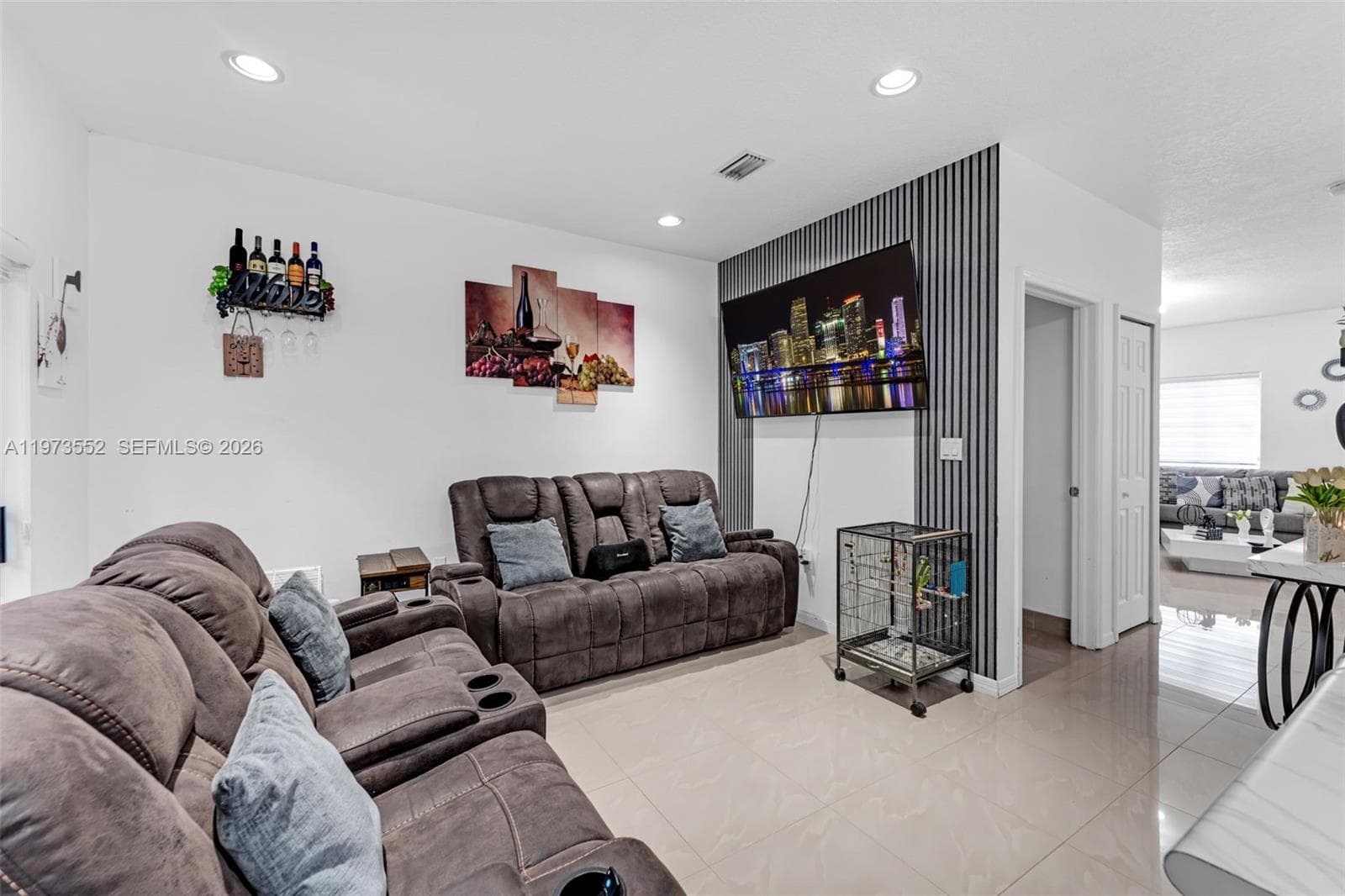 1687 SE 30th St, Homestead FL 33035 — 22