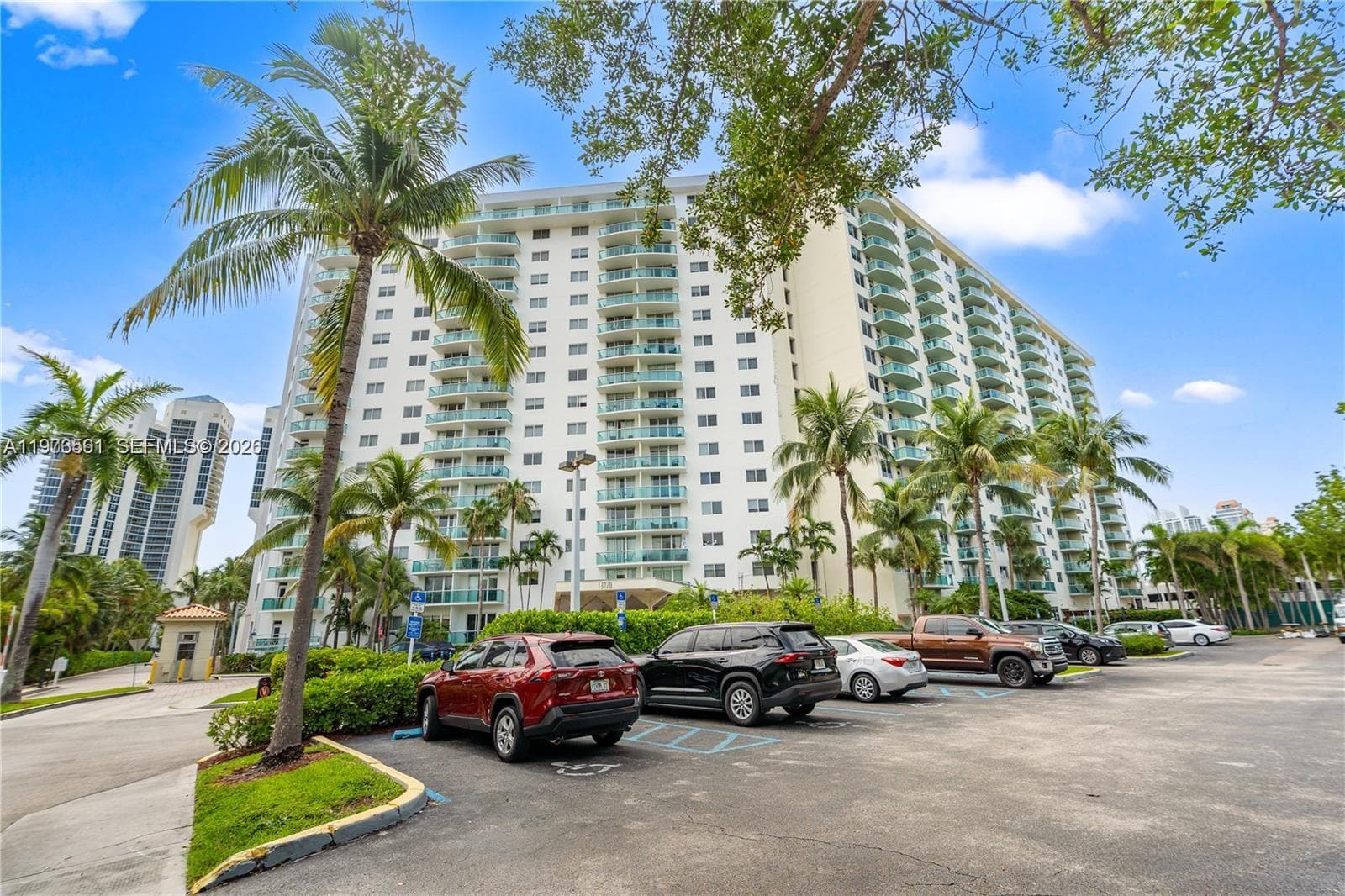 19370 Collins Ave # 221, Sunny Isles Beach FL 33160 — 19