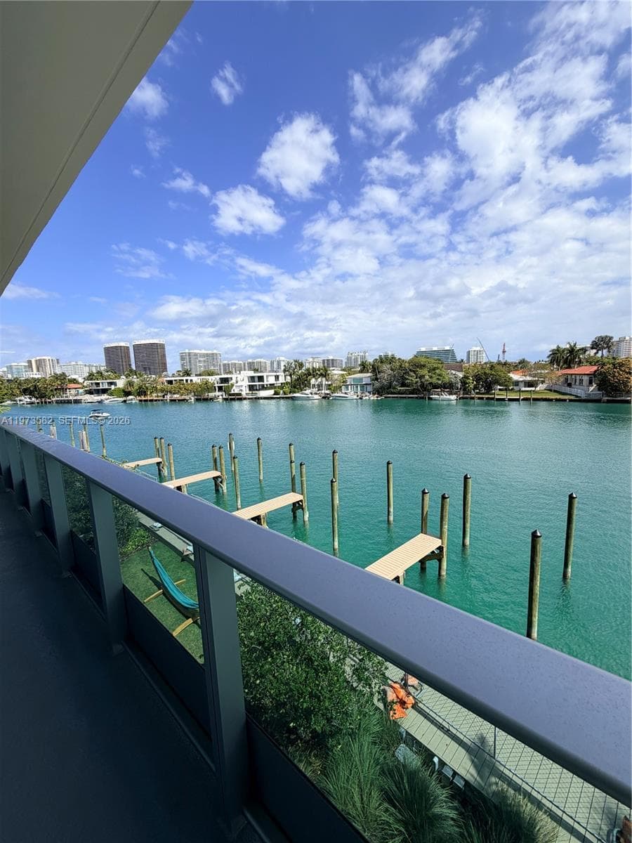 9221 E Bay Harbor Dr # 307, Bay Harbor Islands FL 33154 — 6