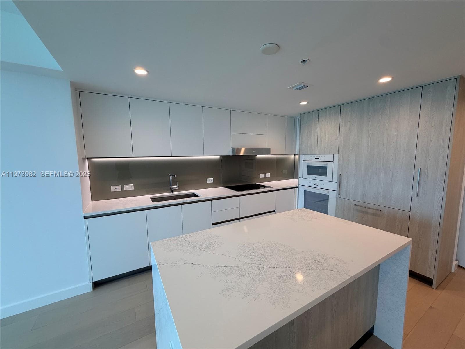 9221 E Bay Harbor Dr # 307, Bay Harbor Islands FL 33154 — 12