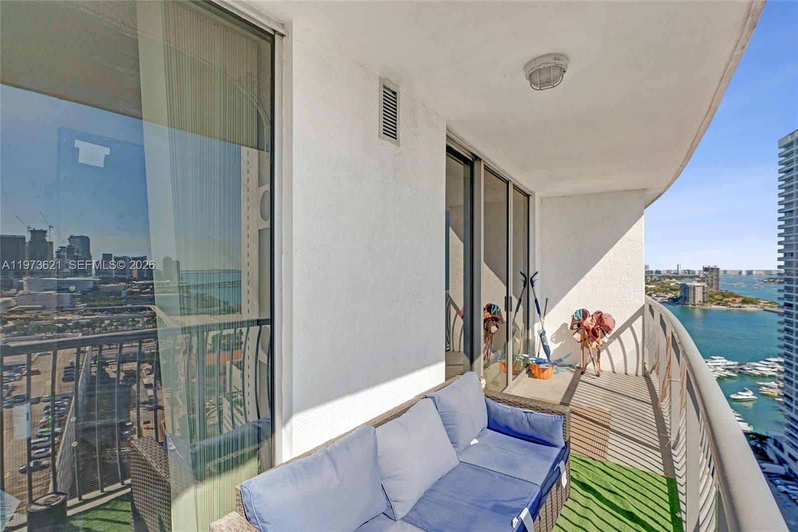 1750 N Bayshore Dr # 2510, Miami FL 33132 — 33
