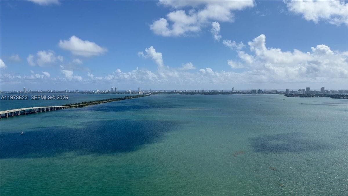 2900 NE 7th Ave # 3004, Miami FL 33137 — 26