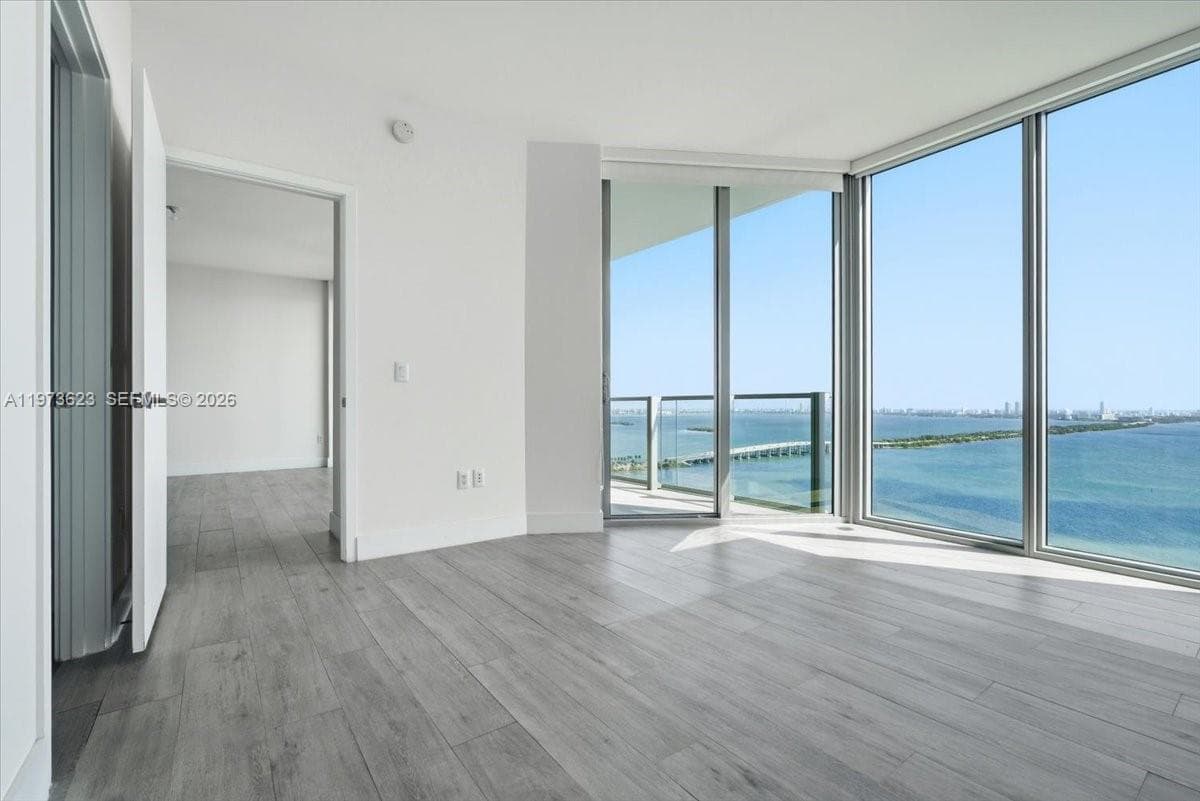 2900 NE 7th Ave # 3004, Miami FL 33137 — 28