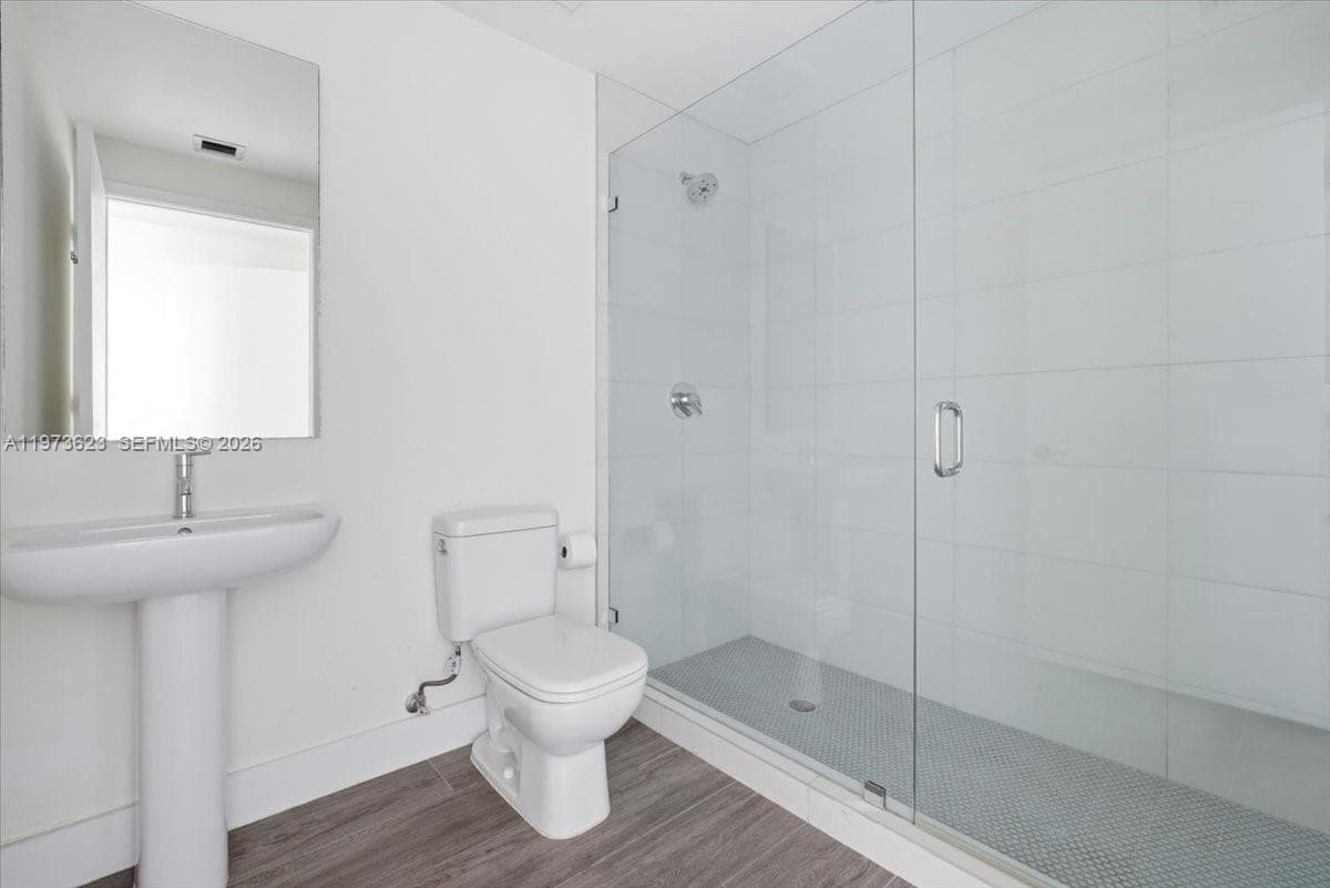 2900 NE 7th Ave # 3004, Miami FL 33137 — 20