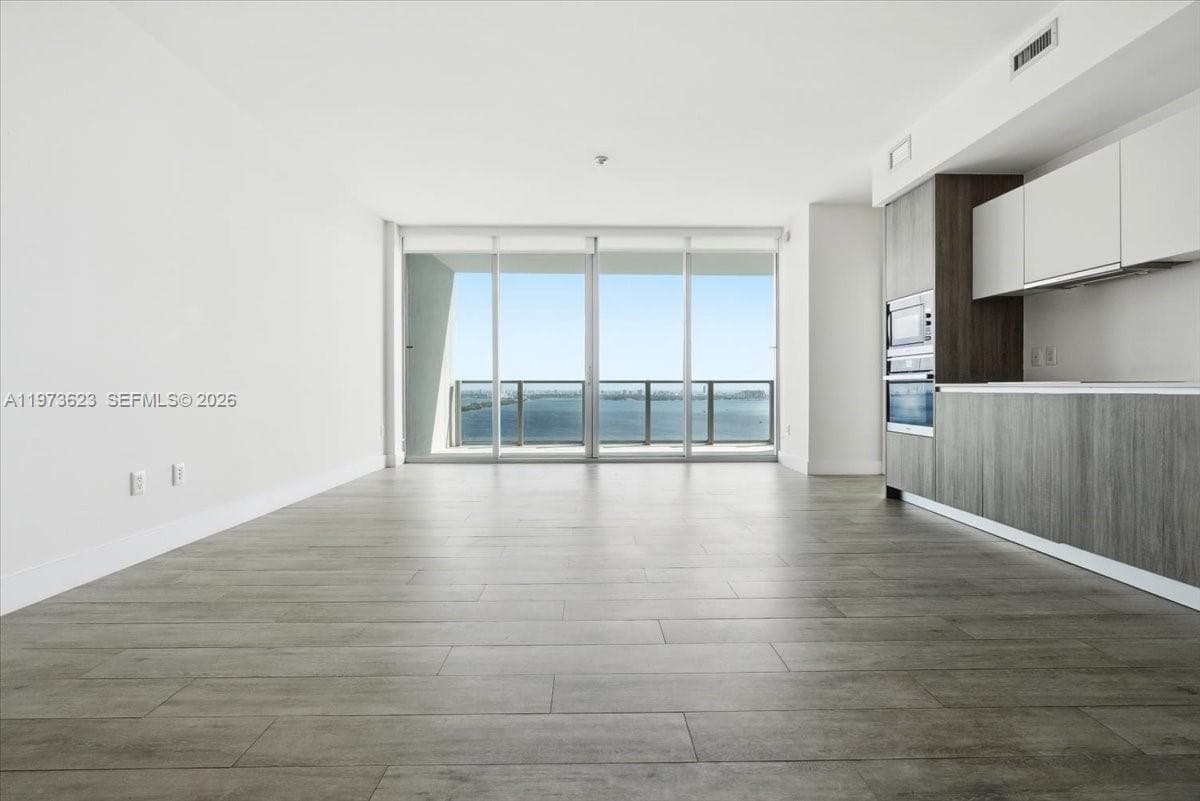 2900 NE 7th Ave # 3004, Miami FL 33137 — 15