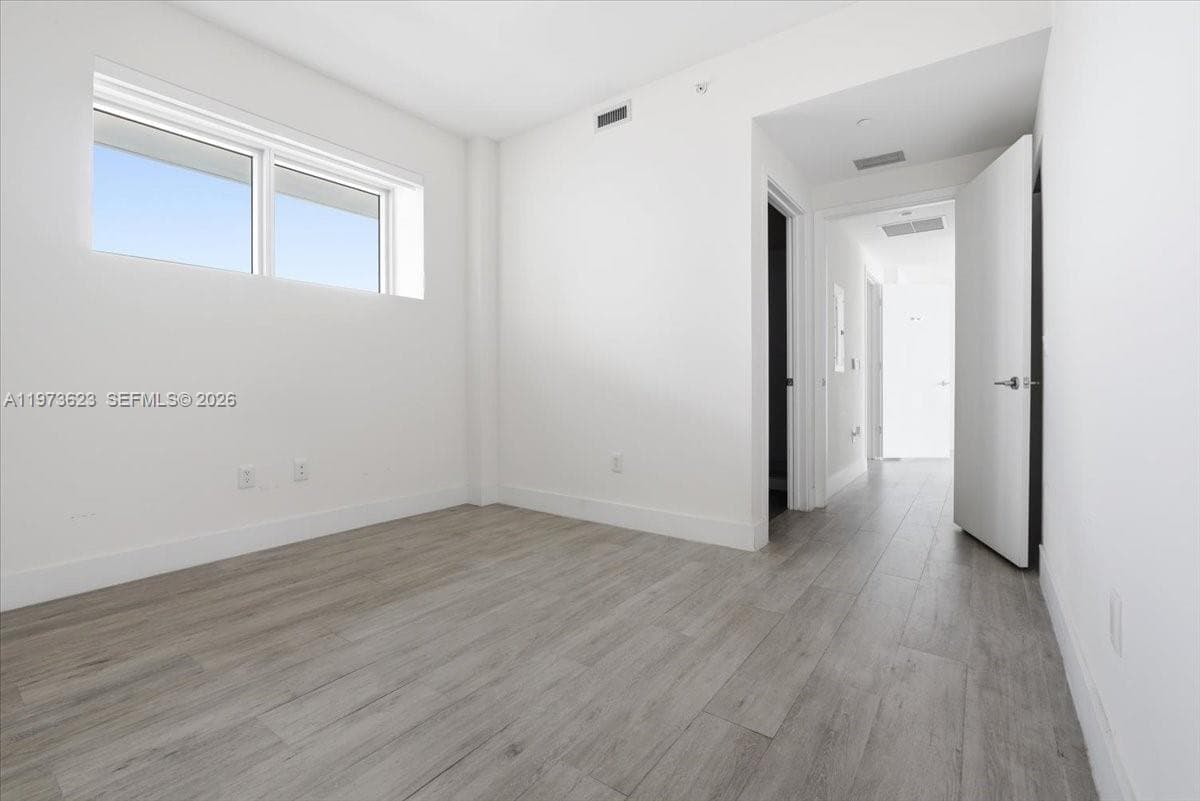 2900 NE 7th Ave # 3004, Miami FL 33137 — 19