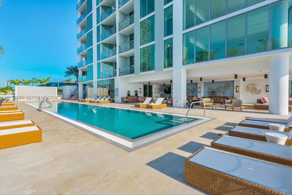 2900 NE 7th Ave # 3004, Miami FL 33137 — 4